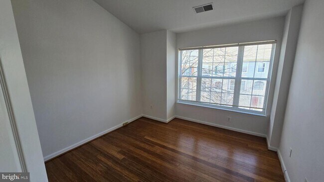 Building Photo - 4105 Hazelwood Ct