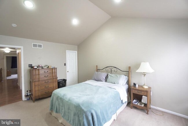 Building Photo - 2041 Greenes Way Cir