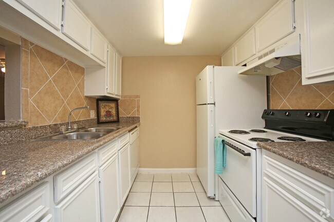 2 BR, 2 BA - Kitchen - Falls of West Oaks