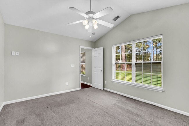 Building Photo - Charming 3-Bedroom, 2-Bath Home available ...