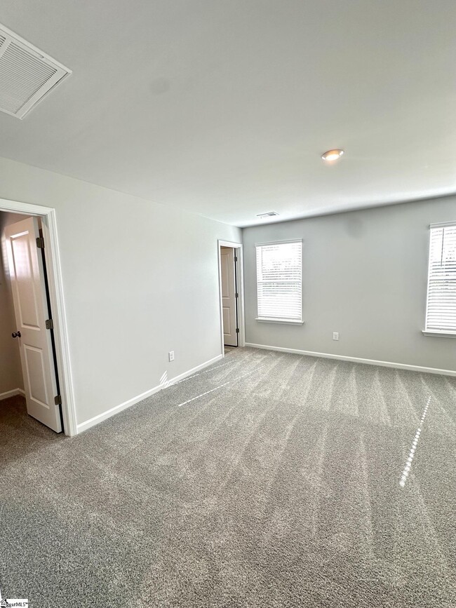 Building Photo - 120 Randwick Ln