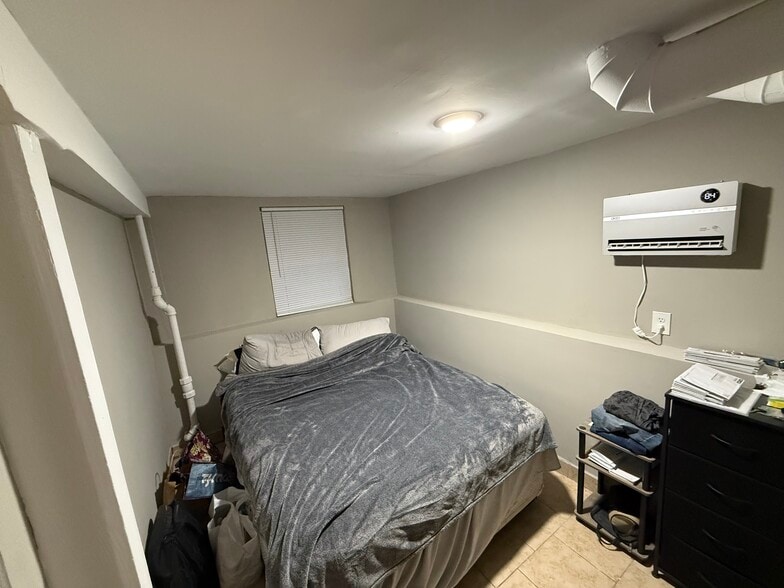 Building Photo - 4601 N Kasson Ave