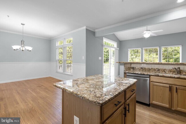 Building Photo - 6381 Stockbridge Overlook Ct