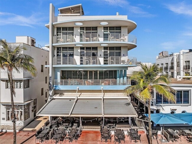 Building Photo - 1052 Ocean Dr