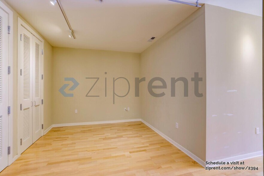 Building Photo - Unit 311