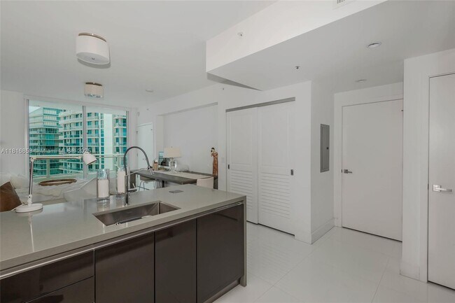 Building Photo - 1080 Brickell Ave
