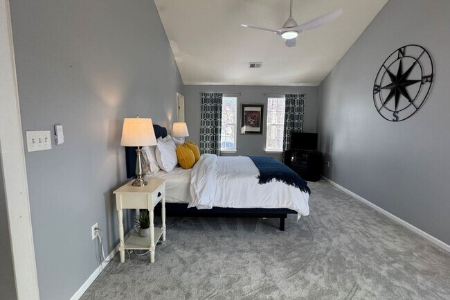 Building Photo - 9414 Grant Ave