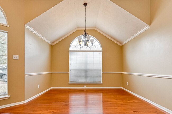 Building Photo - 18039 Parkwille Ln