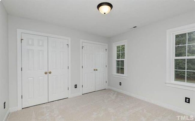 Building Photo - Fantastic Angier Home