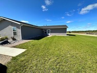 Building Photo - Birchfield Townhomes