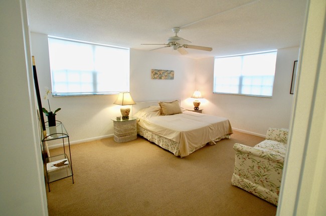 Building Photo - 3575 S Ocean Blvd