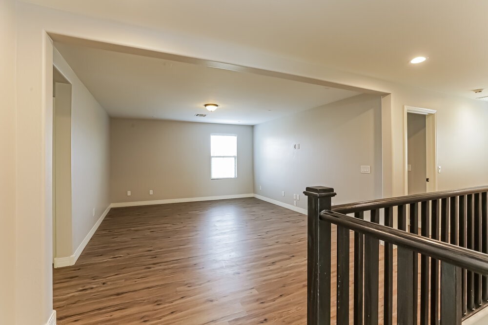 Building Photo - 4819 W St Anne Ave