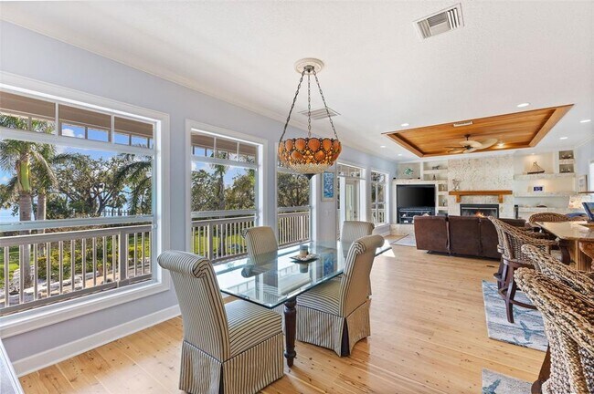Building Photo - 450 Bayshore Dr