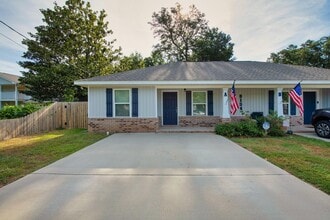 Building Photo - 8154 Lawton St