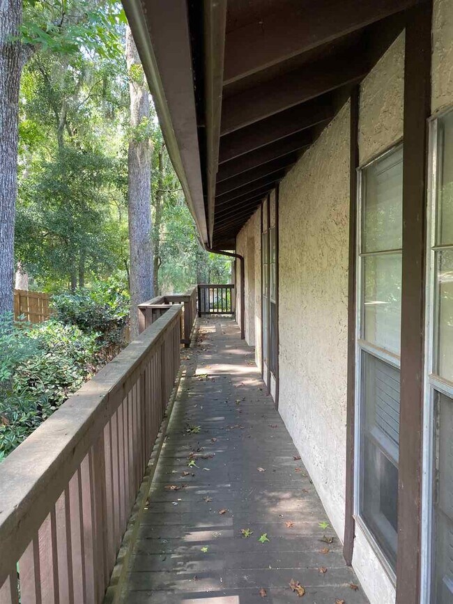 Building Photo - 311 Westwood Dr