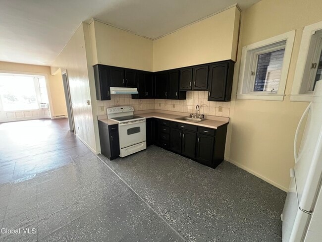 Building Photo - 251 Central Ave