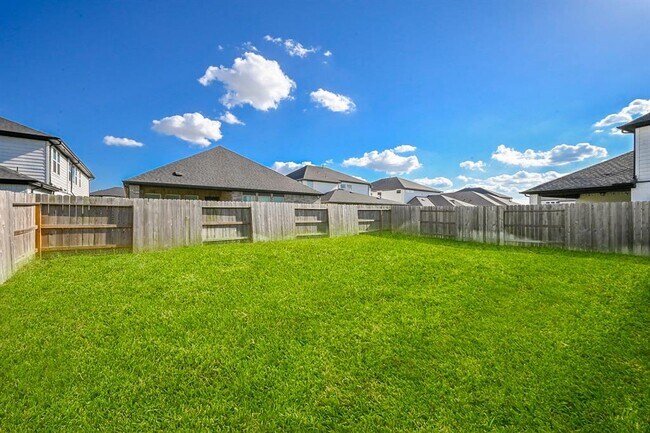 Building Photo - 21827 Erskine Peaks Pl