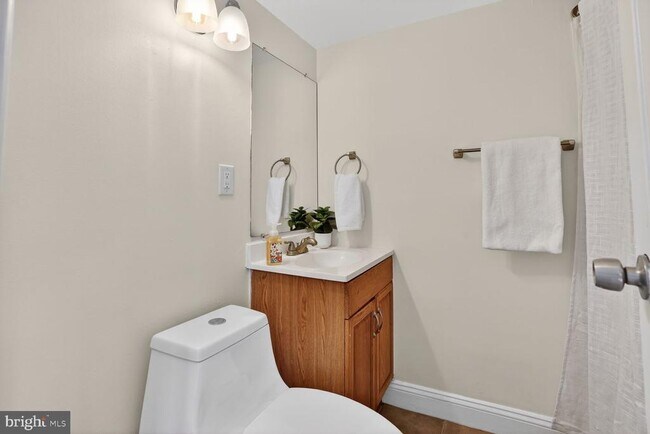 Building Photo - 6015 Ticonderoga Ct