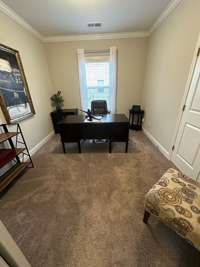 Building Photo - 335 National Dr