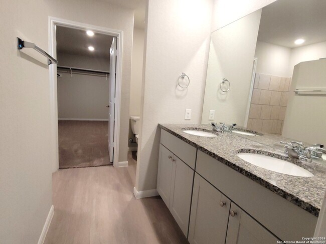 Building Photo - 4503 Meadowland Pl