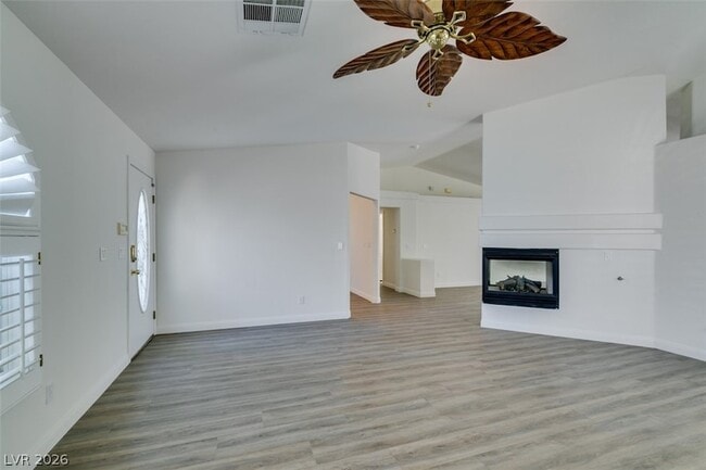 Building Photo - 8825 Fall Green Dr