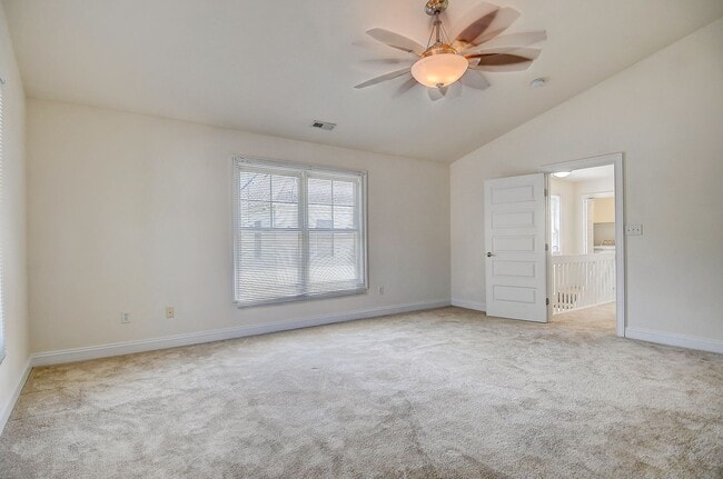 Building Photo - CHICKS BEACH CONDO FOR RENT - VIRGINIA BEACH!