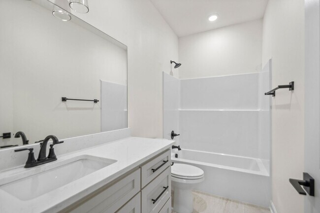 Building Photo - West Little Rock - 1500 SqFt New Constuction 3 Bed 2 Bath off Kanis Road