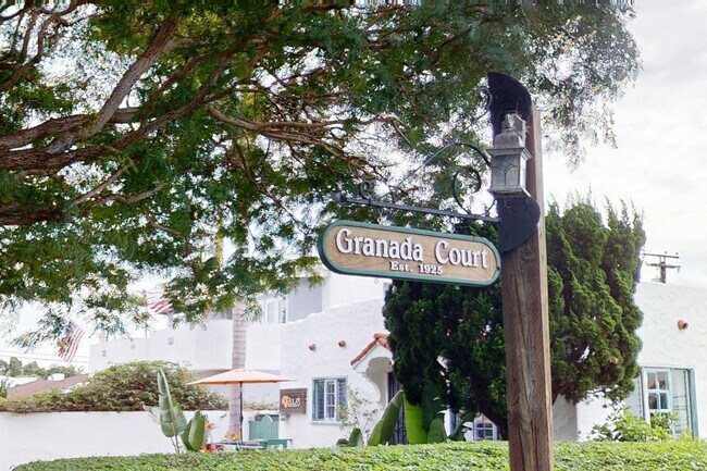 Building Photo - Furnished One Bedroom Available at Granada Court!