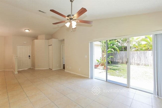 Building Photo - 254 NW 207th Terrace