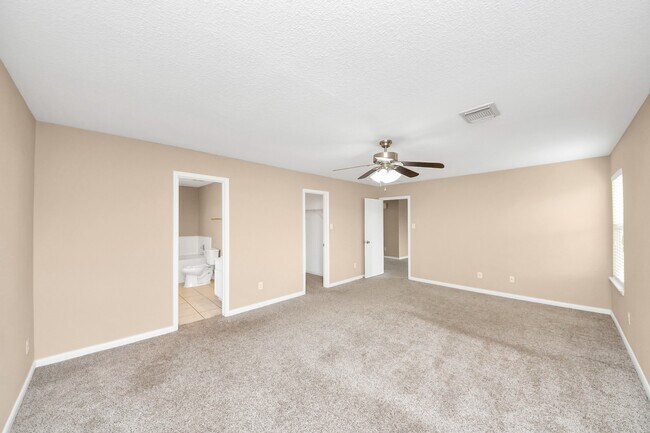 Building Photo - 2203 Gable Hollow Ln