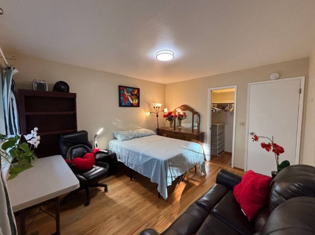 Building Photo - 224 Van Siclen Ave