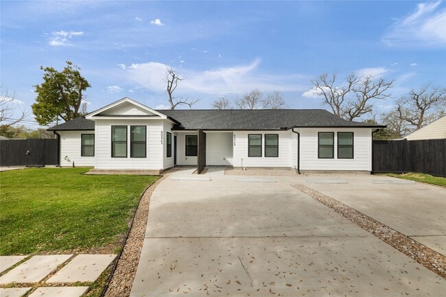 Building Photo - 6004 Bois D Arc St