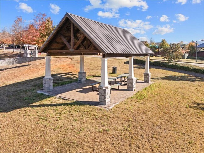 Building Photo - 1961 James Red Moore Blvd