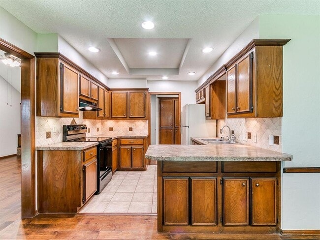 Building Photo - 4721 Persimmon Ct