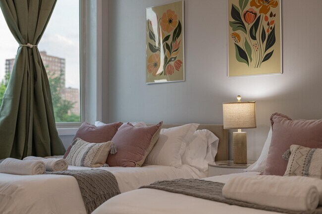 Building Photo - 260 Palisade Ave