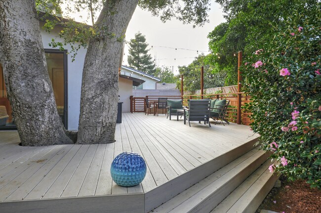 Building Photo - Furnished Mesa Hideaway!