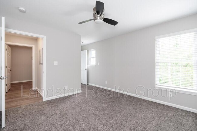 Building Photo - 9115 Fern Creek Rd