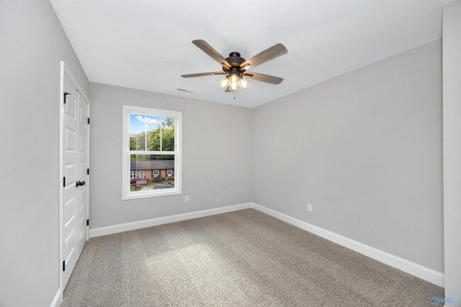 Building Photo - 1711 Golf Club Ln NW
