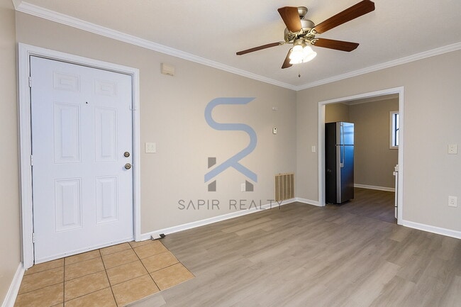 Building Photo - Move in before November 15th and get $100 ...