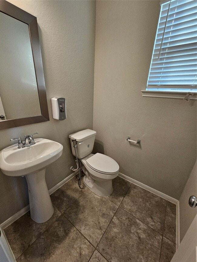 Building Photo - 24258 Via Vitani Dr