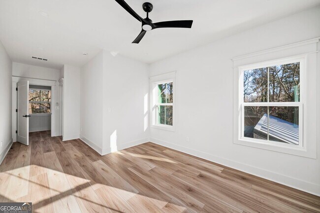 Building Photo - 3784 Pine Needle Dr NW