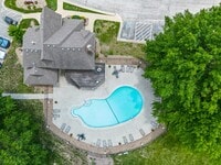 Building Photo - Waterford Place Apartments & Townhomes