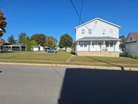 Building Photo - 145 Honeymoon St