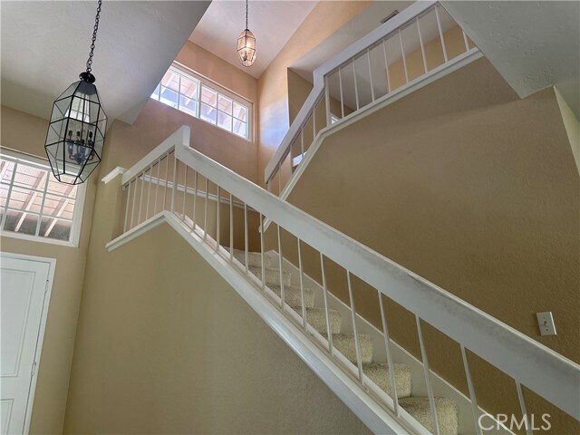 Building Photo - 20639 Círculo Loma