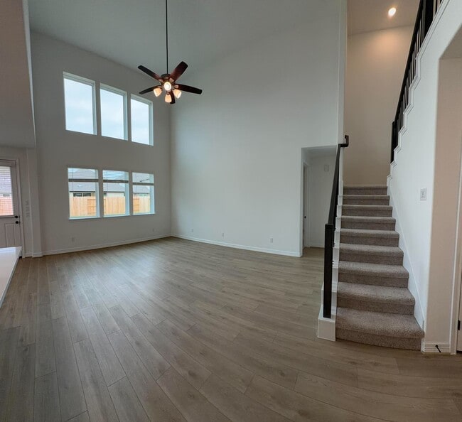Building Photo - 9922 Red Knot St