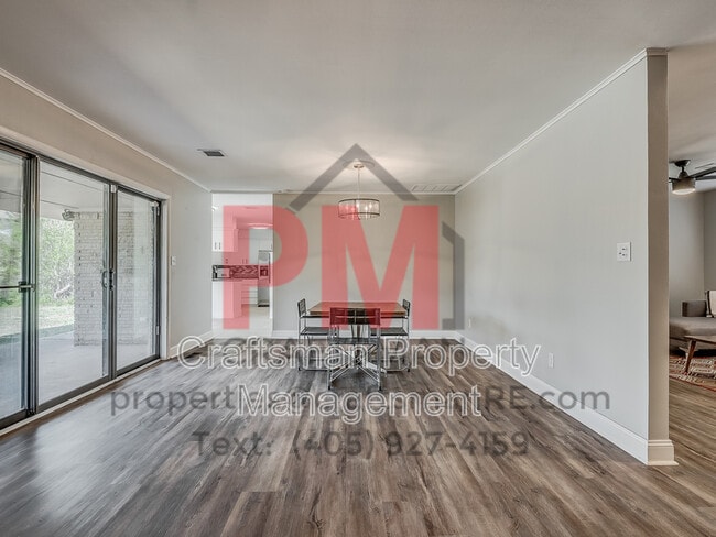 Building Photo - 13601 Pinehurst Rd