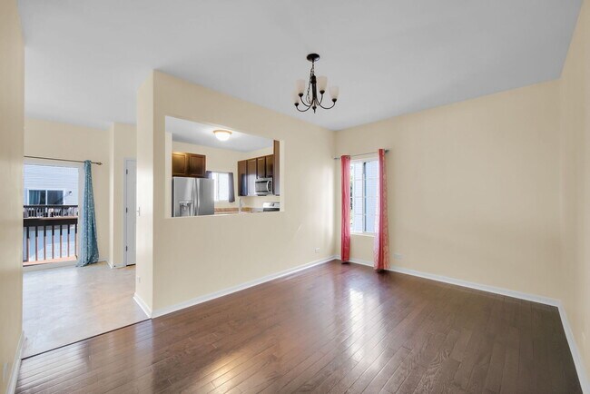 Building Photo - 1476 Manning Ave