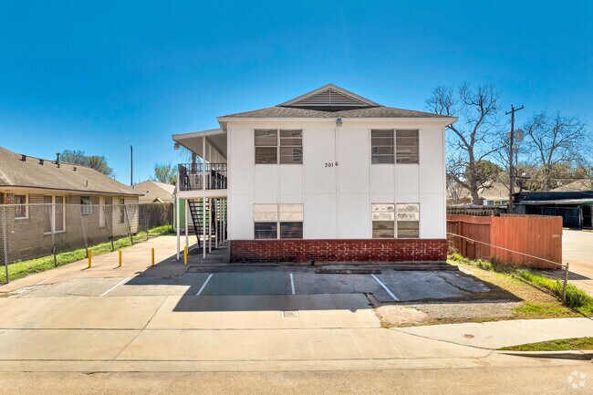 Alternate - 3016 Blodgett St