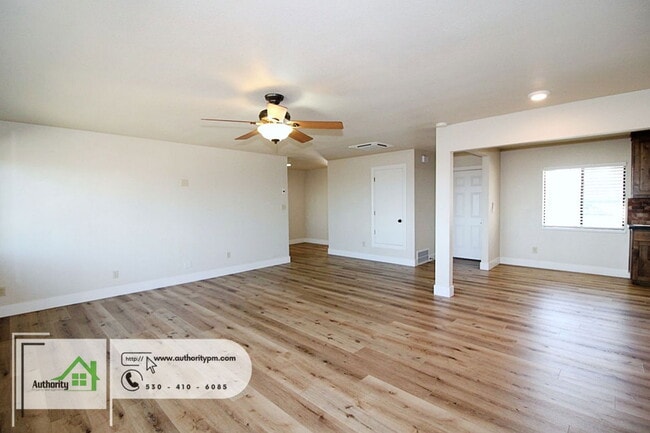 Building Photo - 19250 Hill St