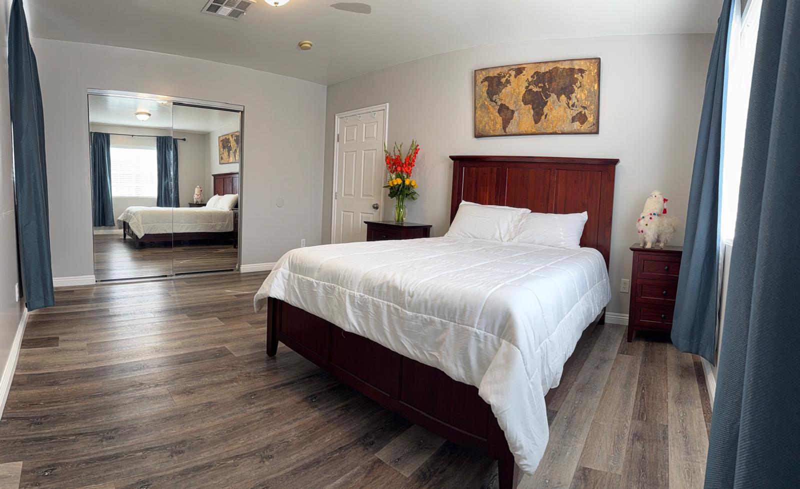 Master - Bed 1 - 11456 Mclaren St